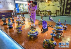 澳门威尼斯人网站该县景泰蓝产品多达近百种